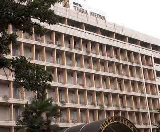 Tiara Medan Hotel & Convention Center Екстериор снимка